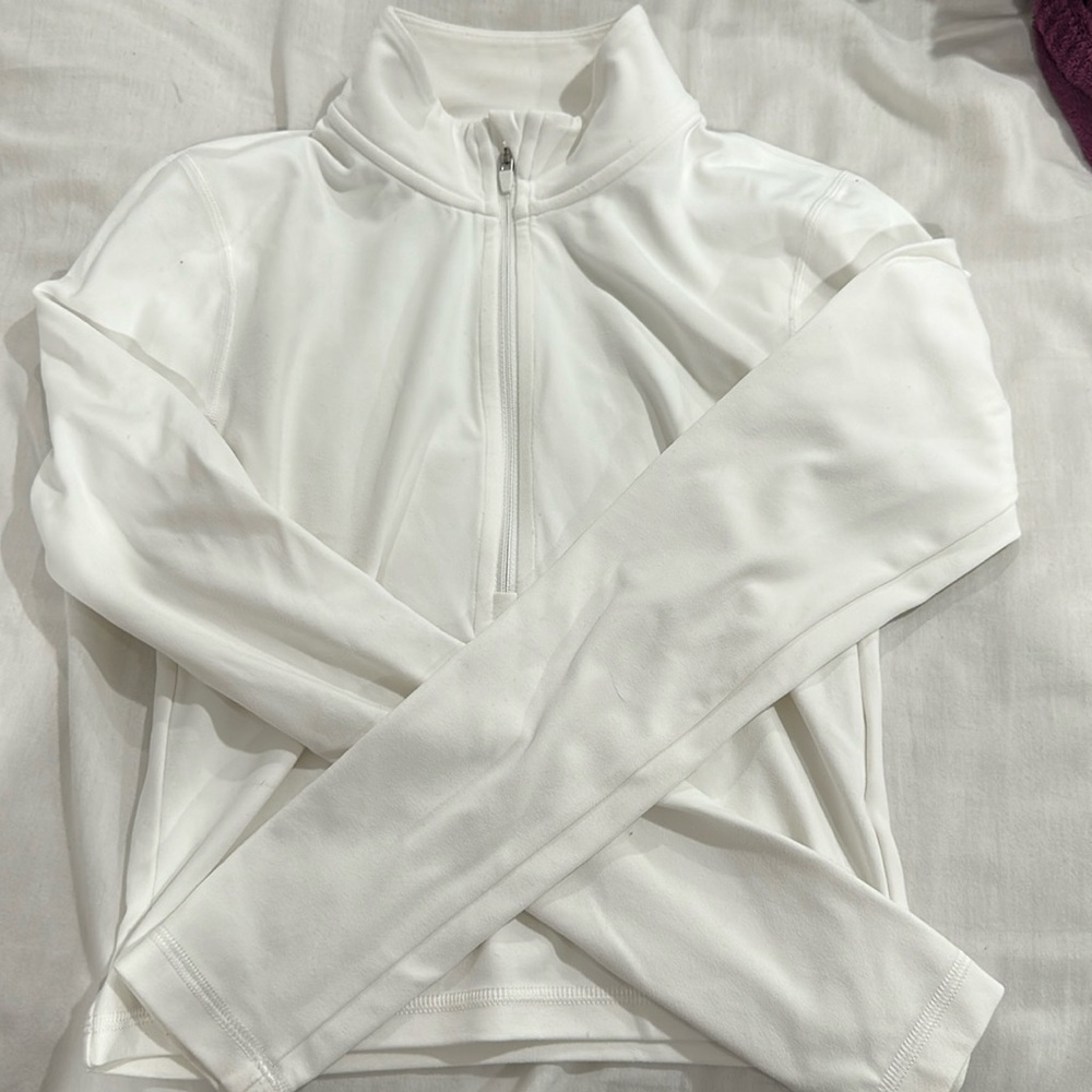 Aritzia tnaction tnabutter half zip